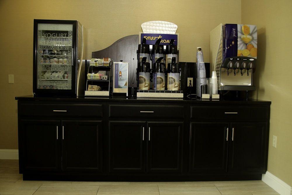 Holiday Inn Express & Suites Marion Northeast By Ihg Eksteriør bilde