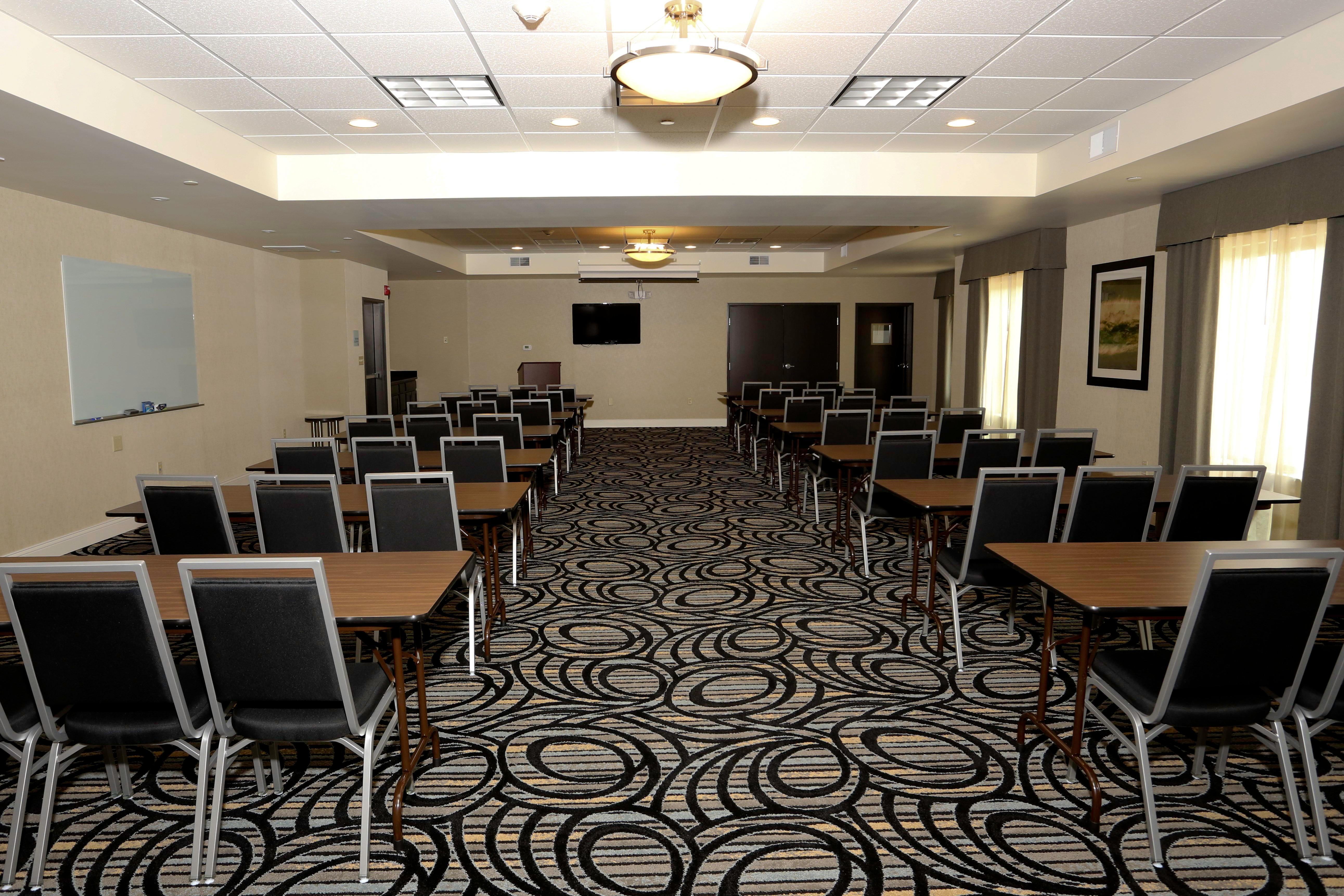 Holiday Inn Express & Suites Marion Northeast By Ihg Eksteriør bilde