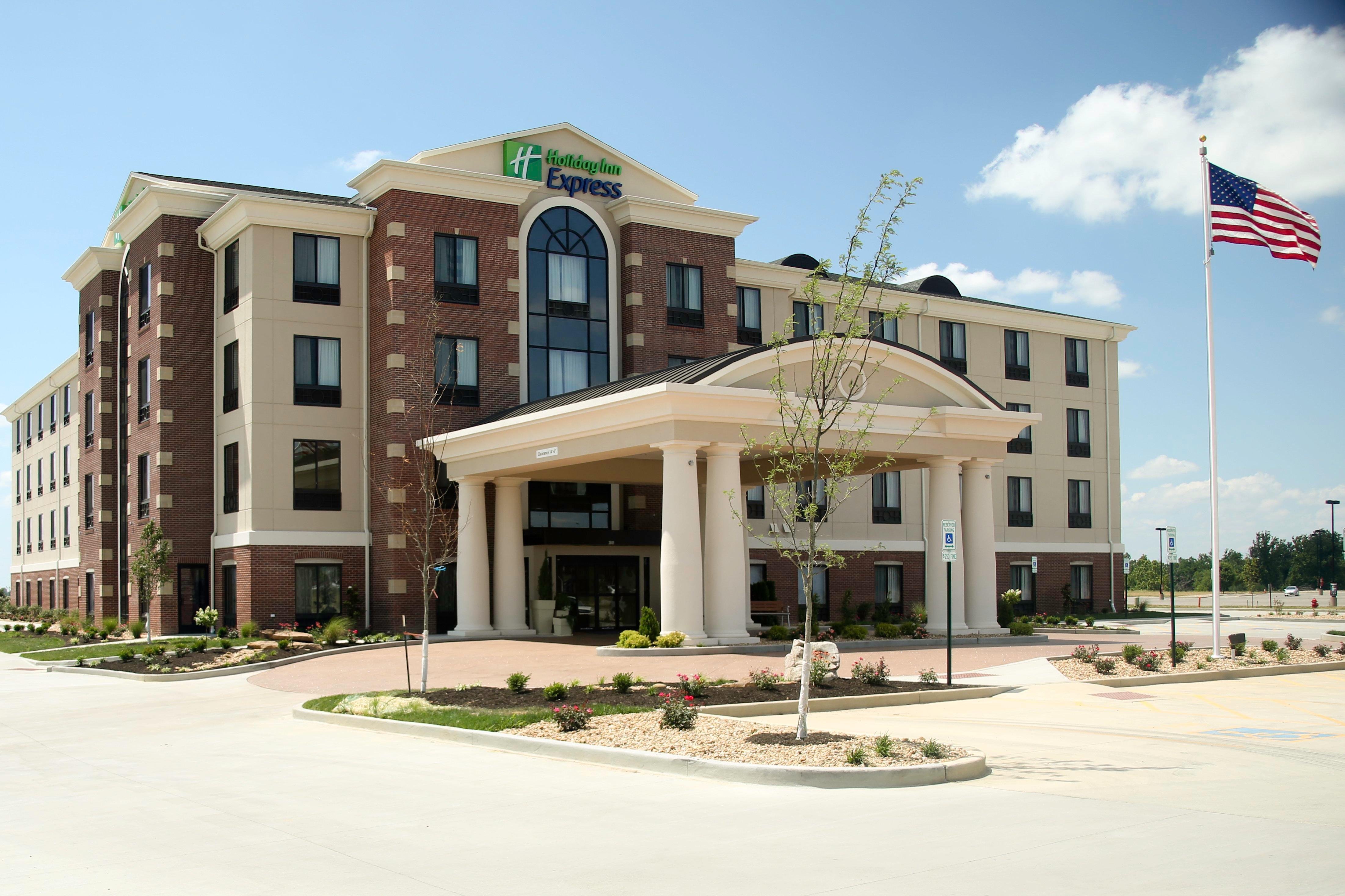 Holiday Inn Express & Suites Marion Northeast By Ihg Eksteriør bilde