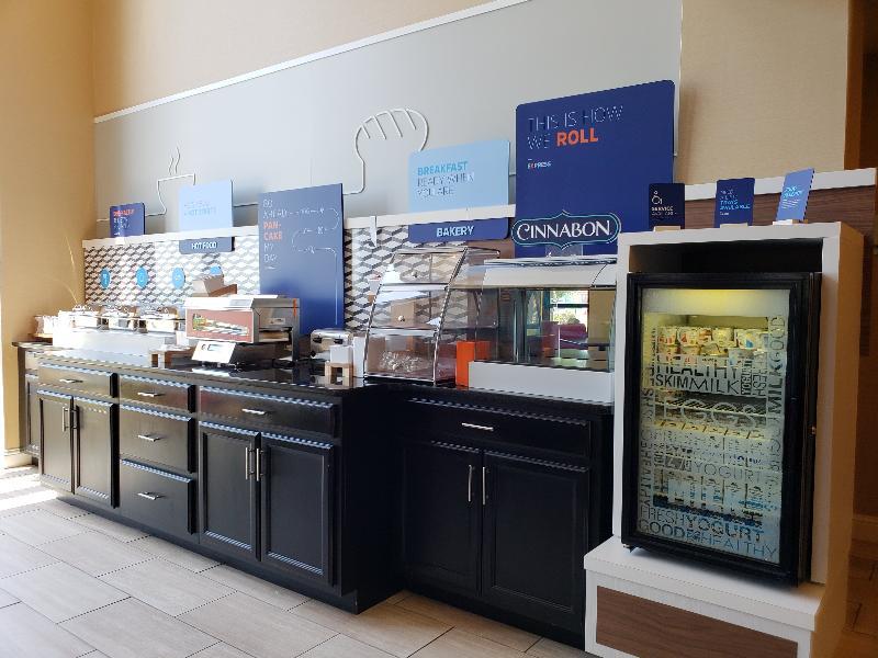 Holiday Inn Express & Suites Marion Northeast By Ihg Eksteriør bilde